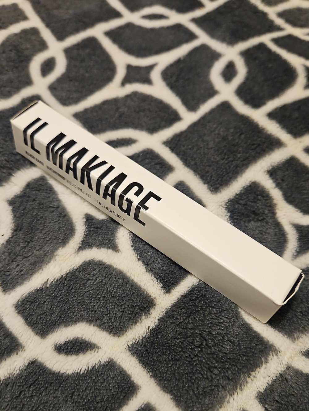 Il Makiage Black Liquid Eyeliner – Precision Liner